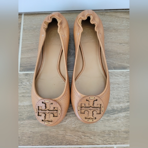 Tory Burch Reva tumbled leather royal tan ballet flats size 5 - Picture 2 of 9